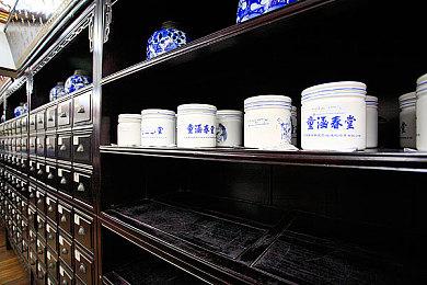 《英雄联盟》格斗游戏《2XKO》增加新角色：机器人布里茨！